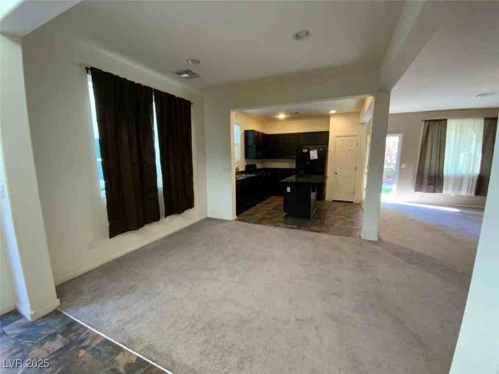 10845 Hunters Green Ave - Photo 4 of 21