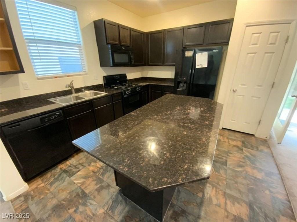 10845 Hunters Green Ave - Photo 6 of 21