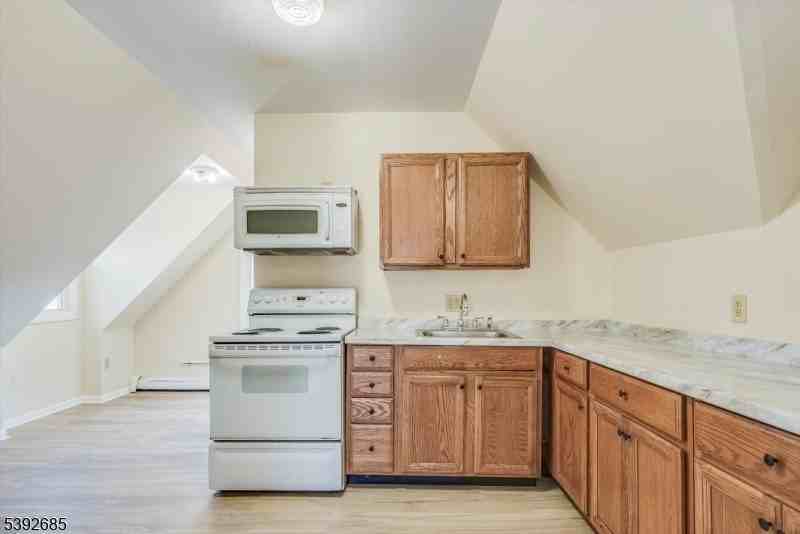 7 Washington St - Photo 5 of 19