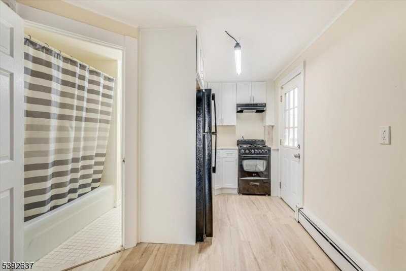 7 7 12washington St - Photo 3 of 15