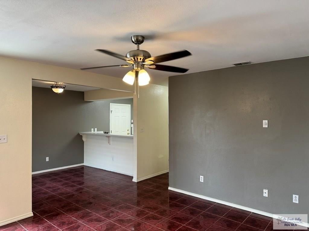 2543 El Arbol - Photo 7 of 50