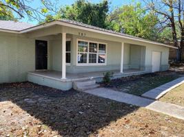 featured image of 507 Davis Dr