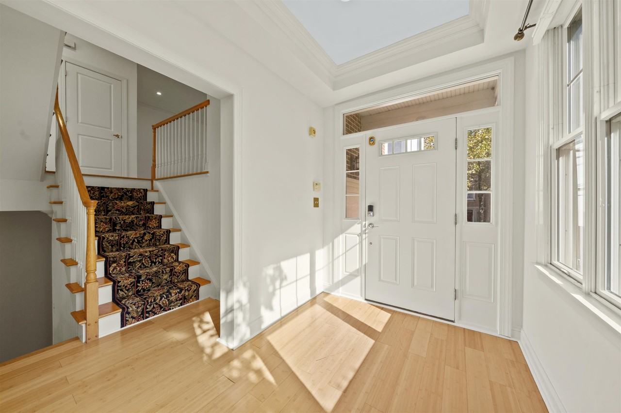 1 Intrepid Pl - Photo 4 of 38