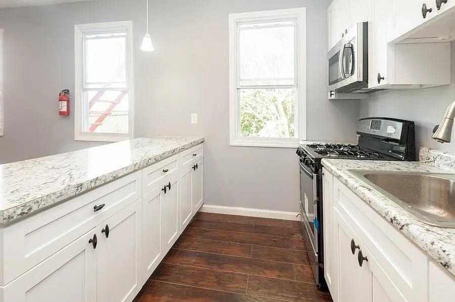 705 8th St #2 - Photo 2 of 30