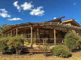 featured image of 209 Crest Dr