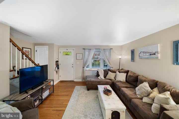 1660 Aberdeen Road - Photo 5 of 28