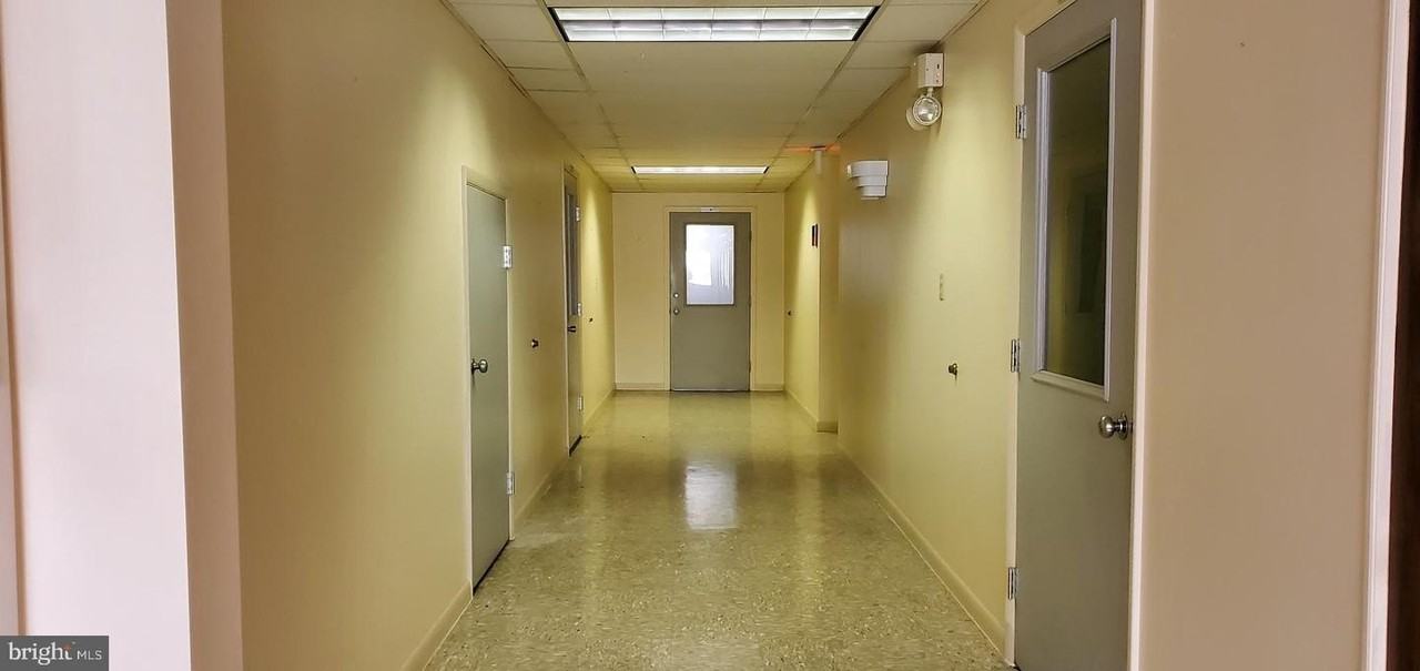 439 Ramsey Ave - Photo 4 of 6