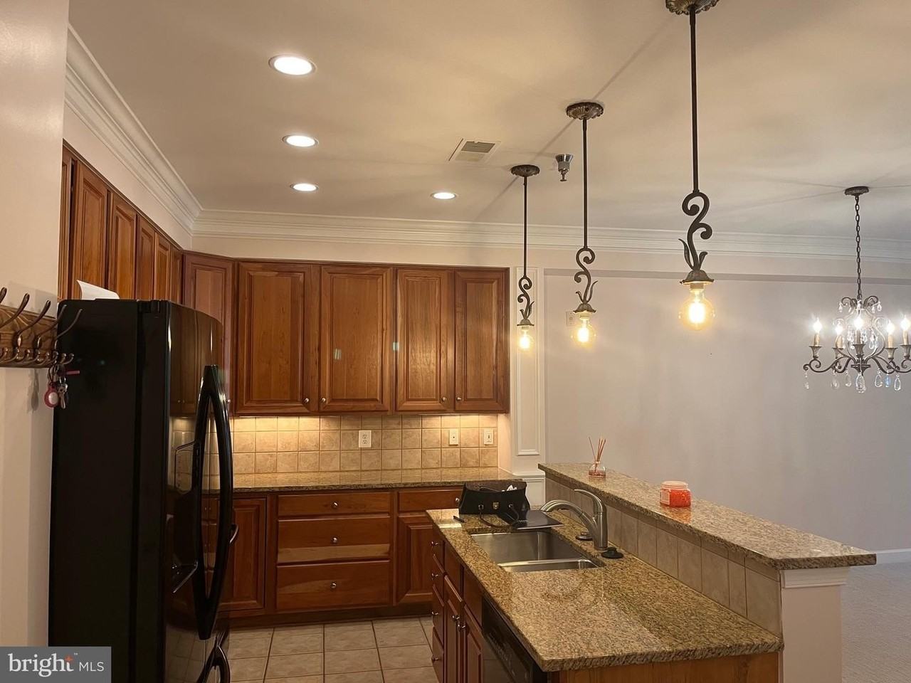 10328 Sager Avenue - Photo 7 of 36