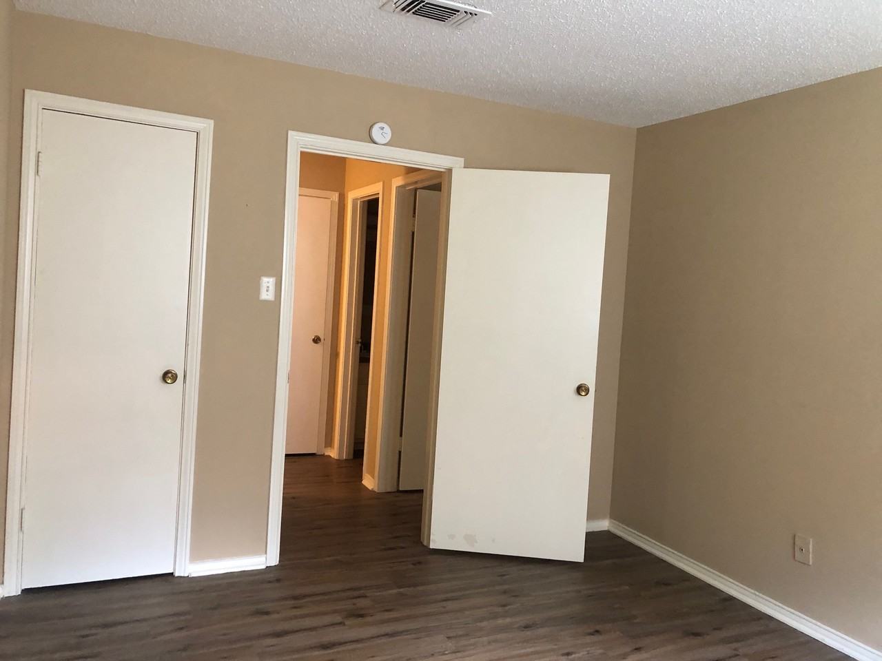 2923 Melmar - Photo 3 of 11