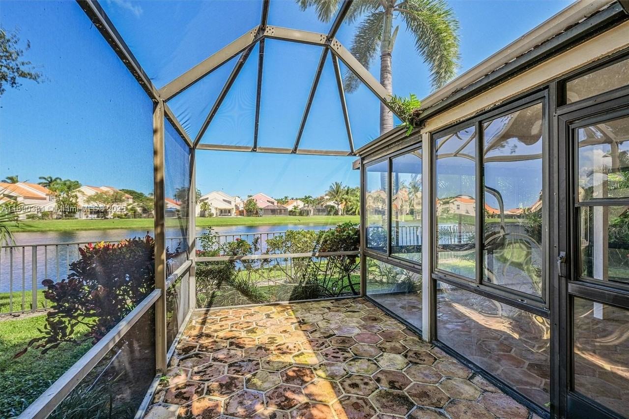 13174 La Lique Ct #13174 - Photo 6 of 20