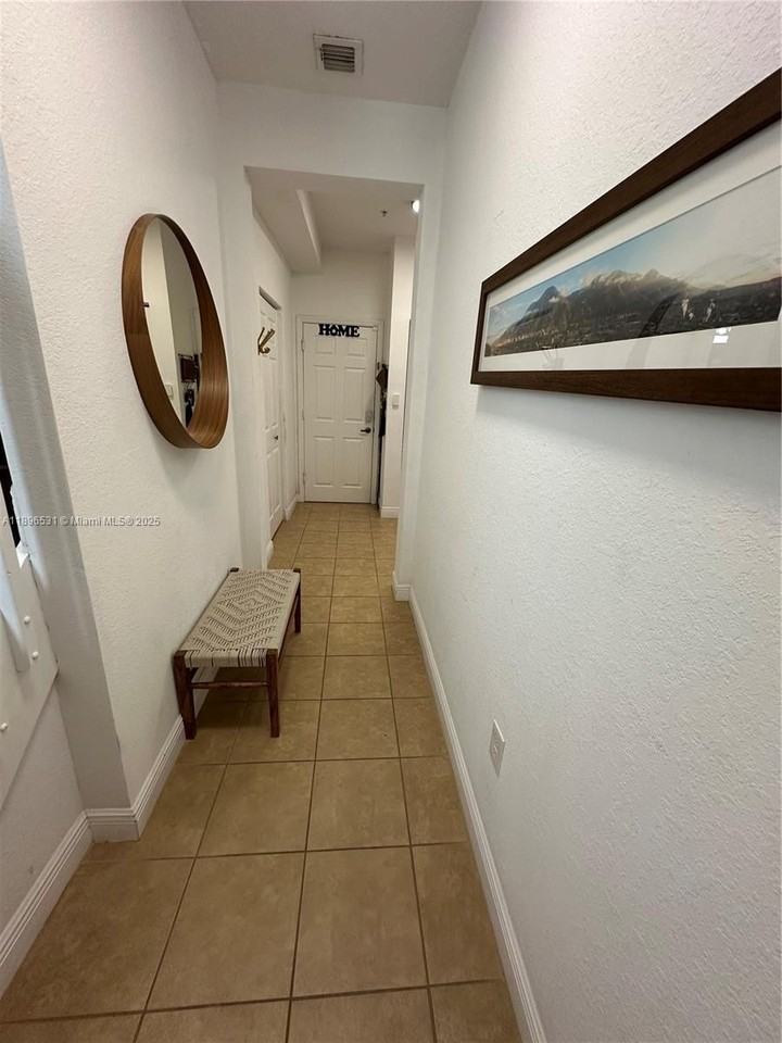 2662 Southwest 118th Avenue #2662 - Photo 3 of 37