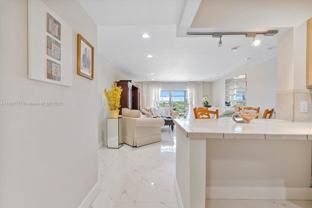 875 Ne 195th St #413 - Photo 1 of 1