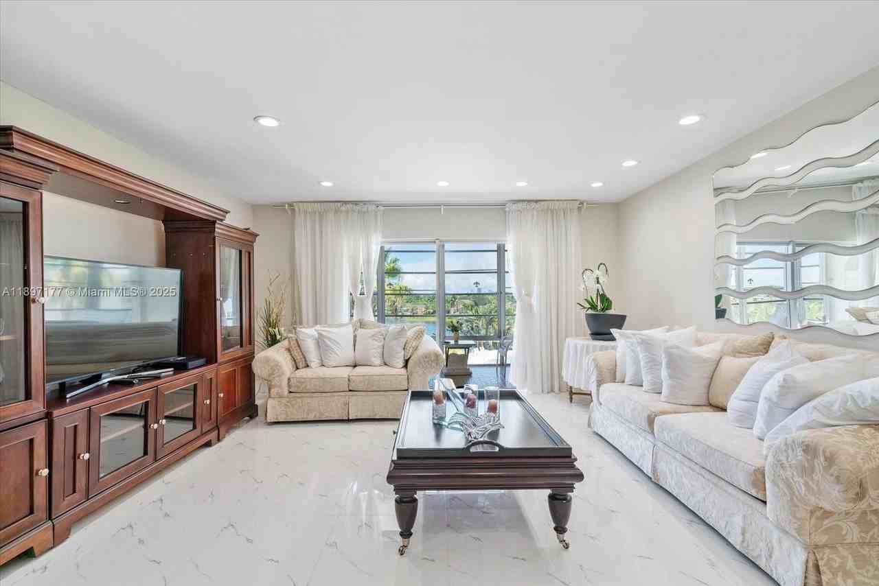 875 Northeast 195th Street #413 - Photo 7 of 38