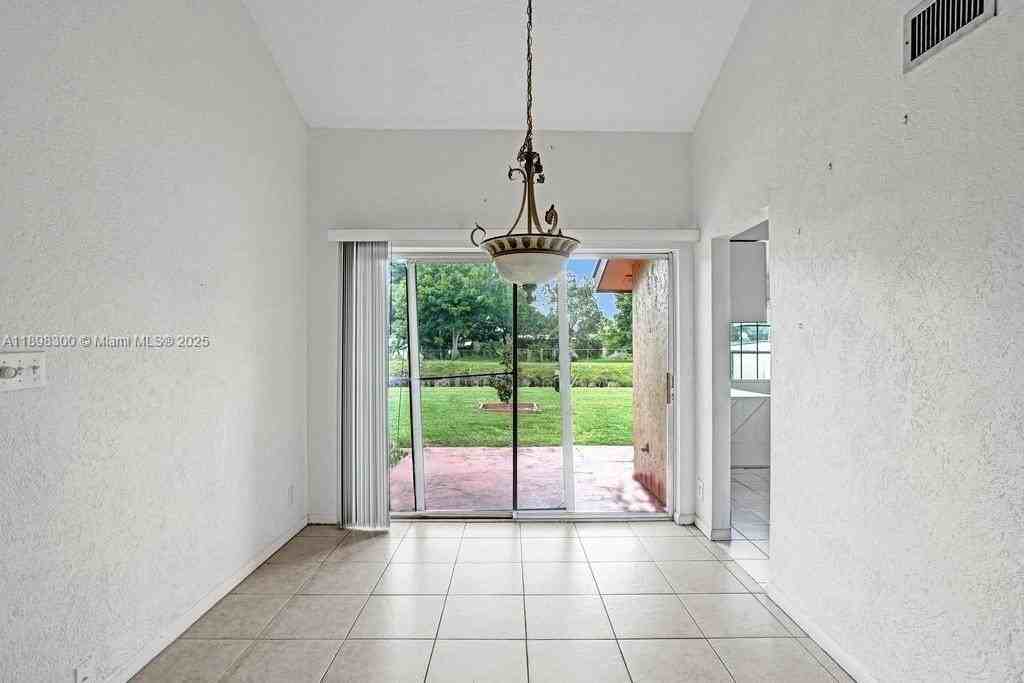 7135 West Sunrise Boulevard #7135 - Photo 5 of 31