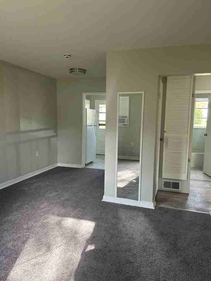 1627 South Braddock Street - Photo 3 of 7