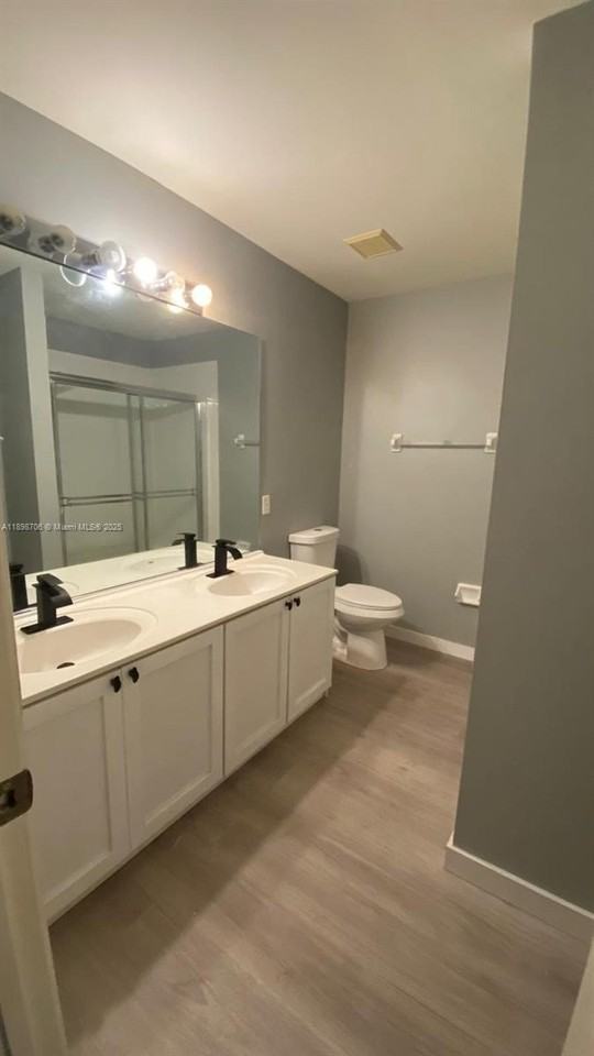 11696 Southwest 19th Street - Photo 3 of 15