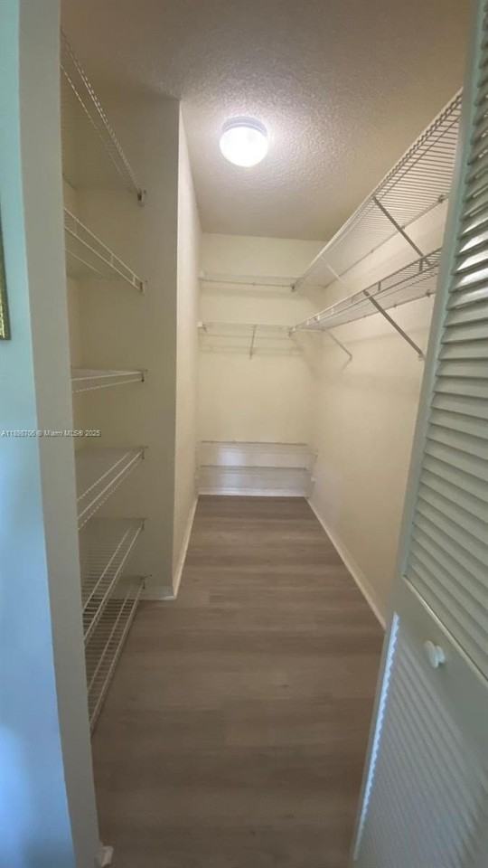 11696 Southwest 19th Street - Photo 4 of 15