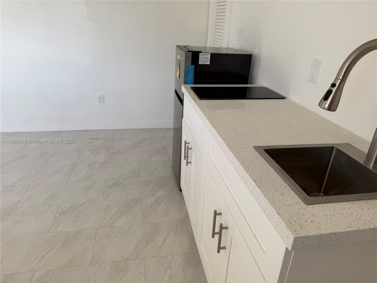 1501 North 22nd Avenue #1503B - Photo 7 of 8