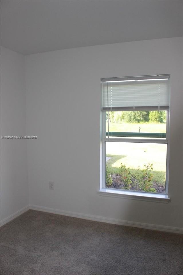 1138 Sw 14th Ter - Photo 6 of 43