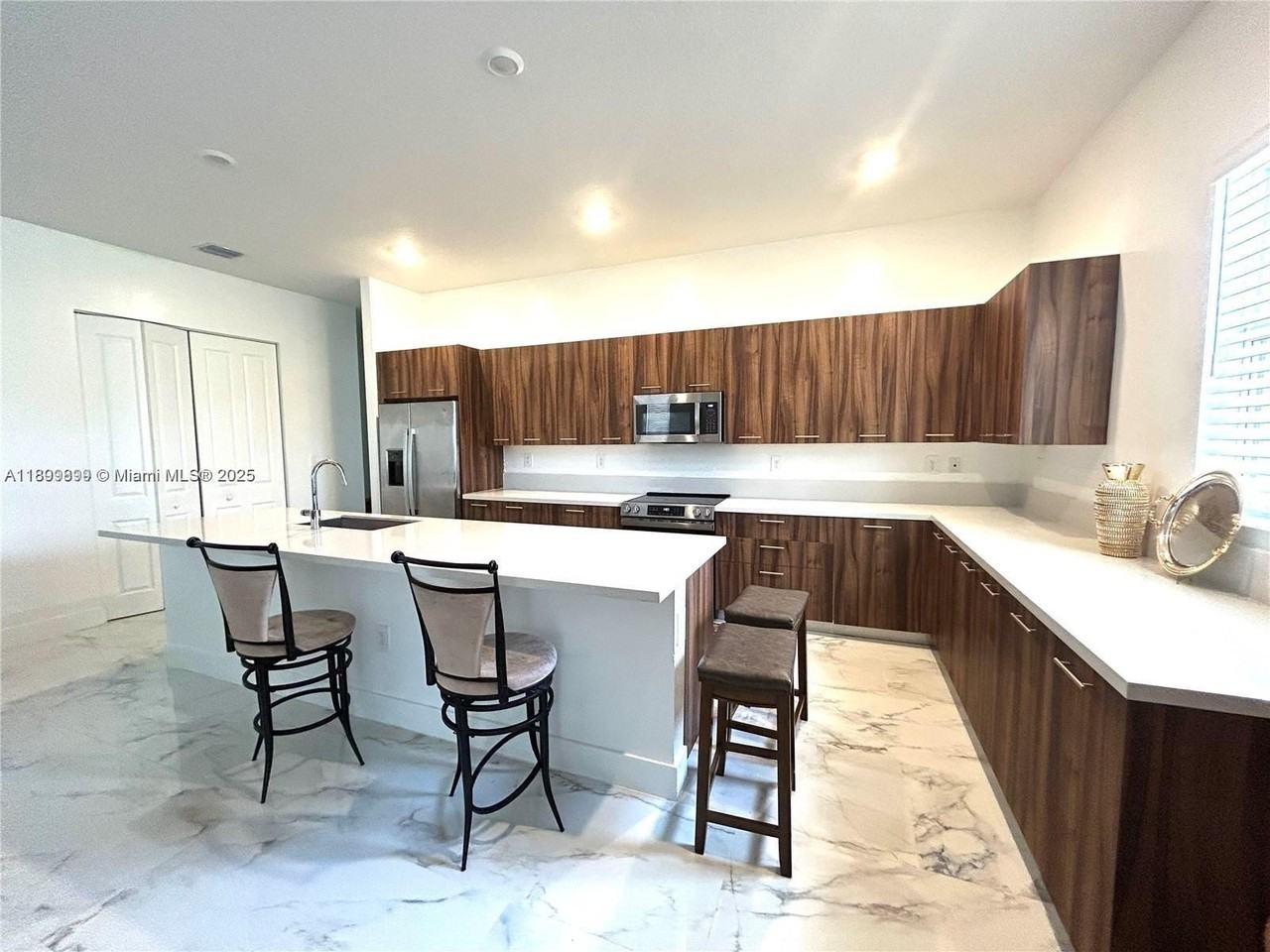 12220 Sw 44th Ct #0 - Photo 4 of 18