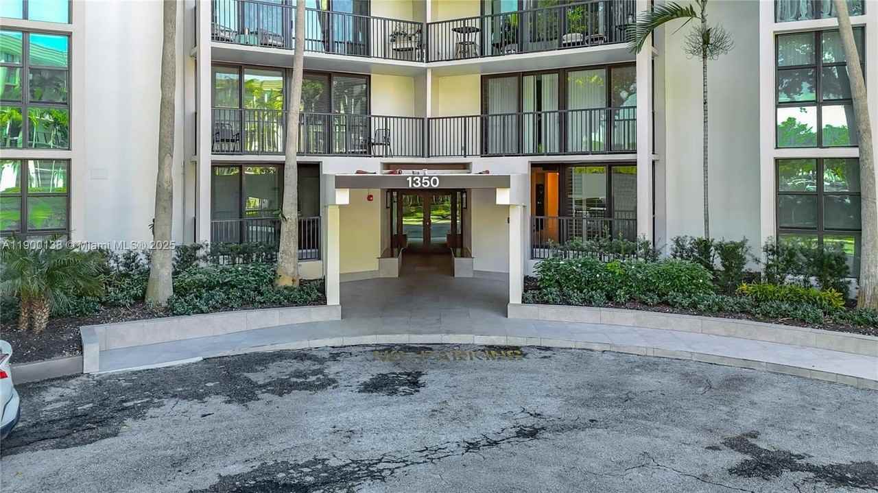 1350 River Reach Dr #118 - Photo 3 of 50