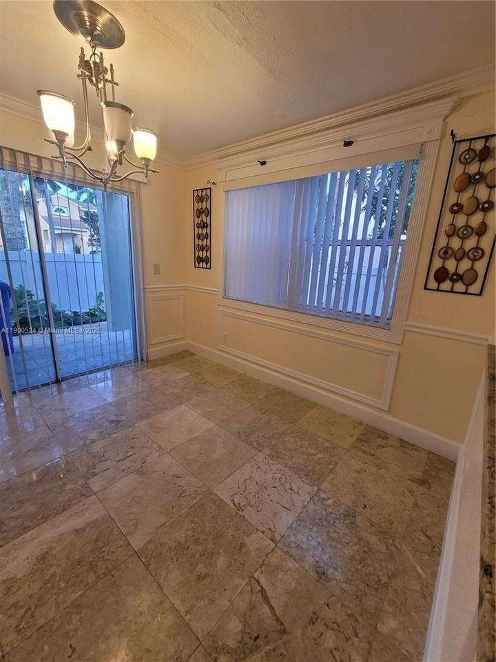 12060 Nw 13th St #0 - Photo 7 of 28