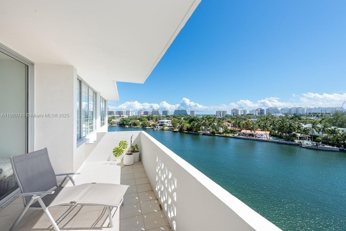 9101 East Bay Harbor Drive #701