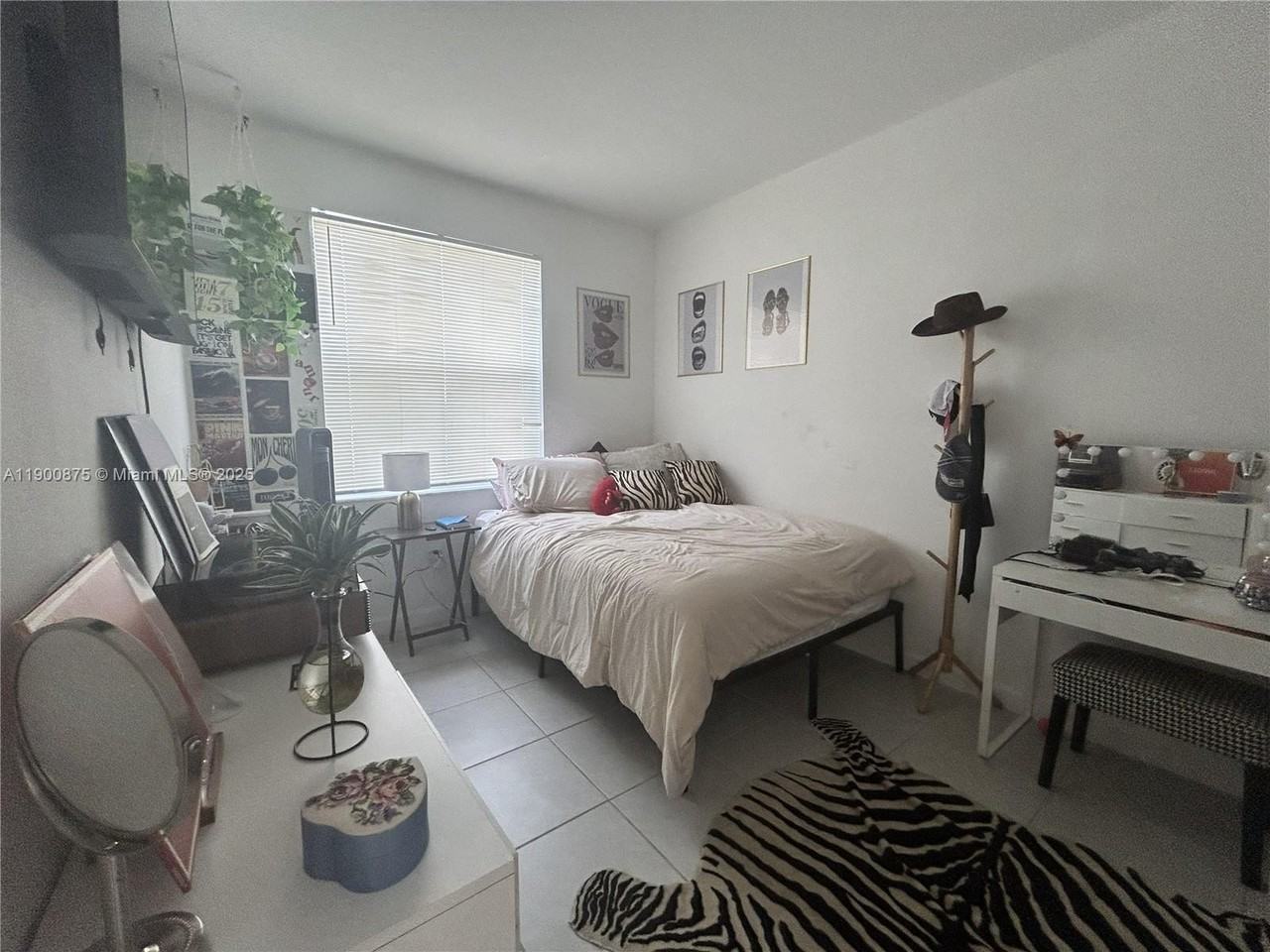 1685 Se 27th Rd #1685 - Photo 3 of 38