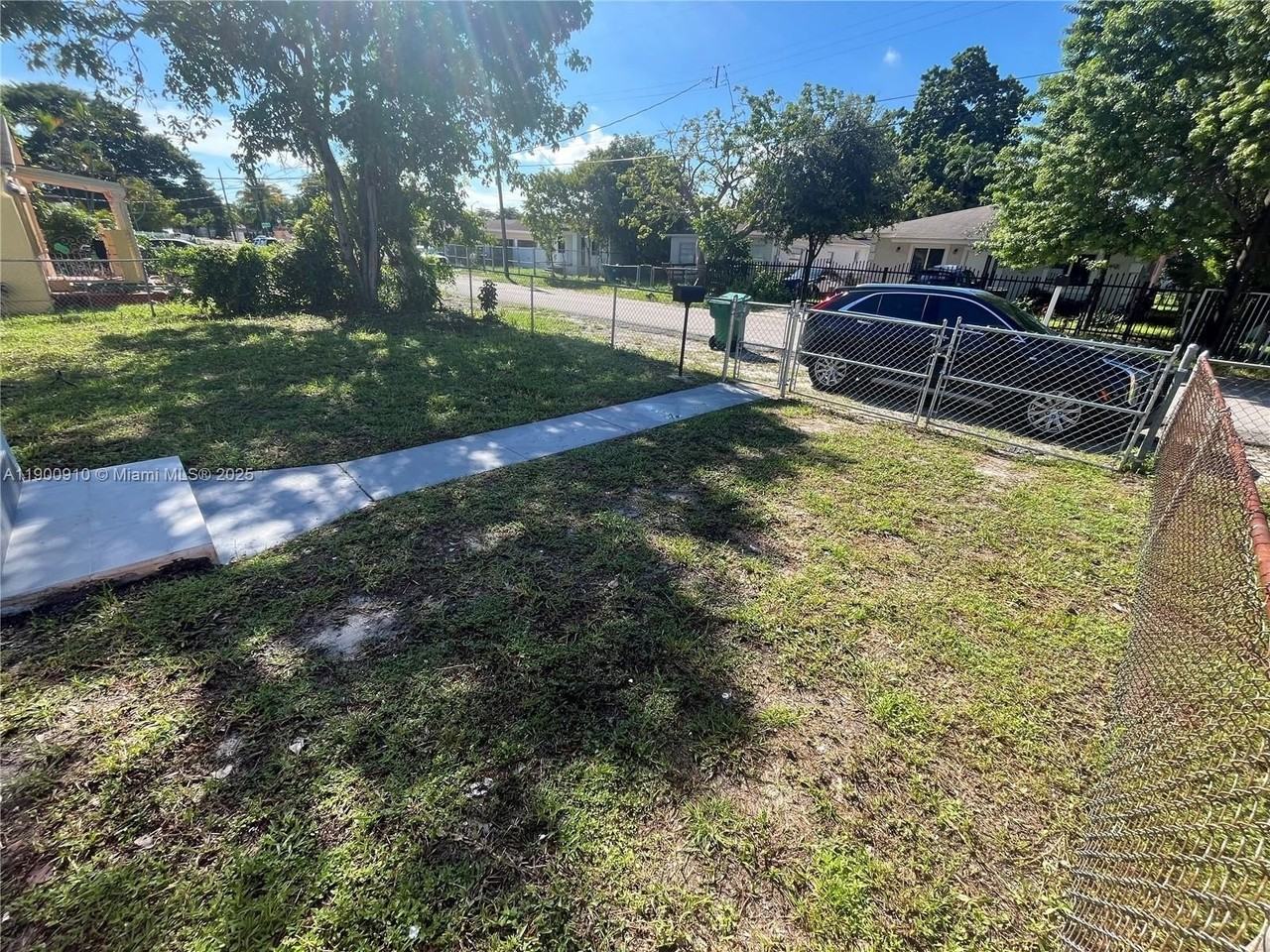 1923 Nw 66th St #NA - Photo 2 of 27