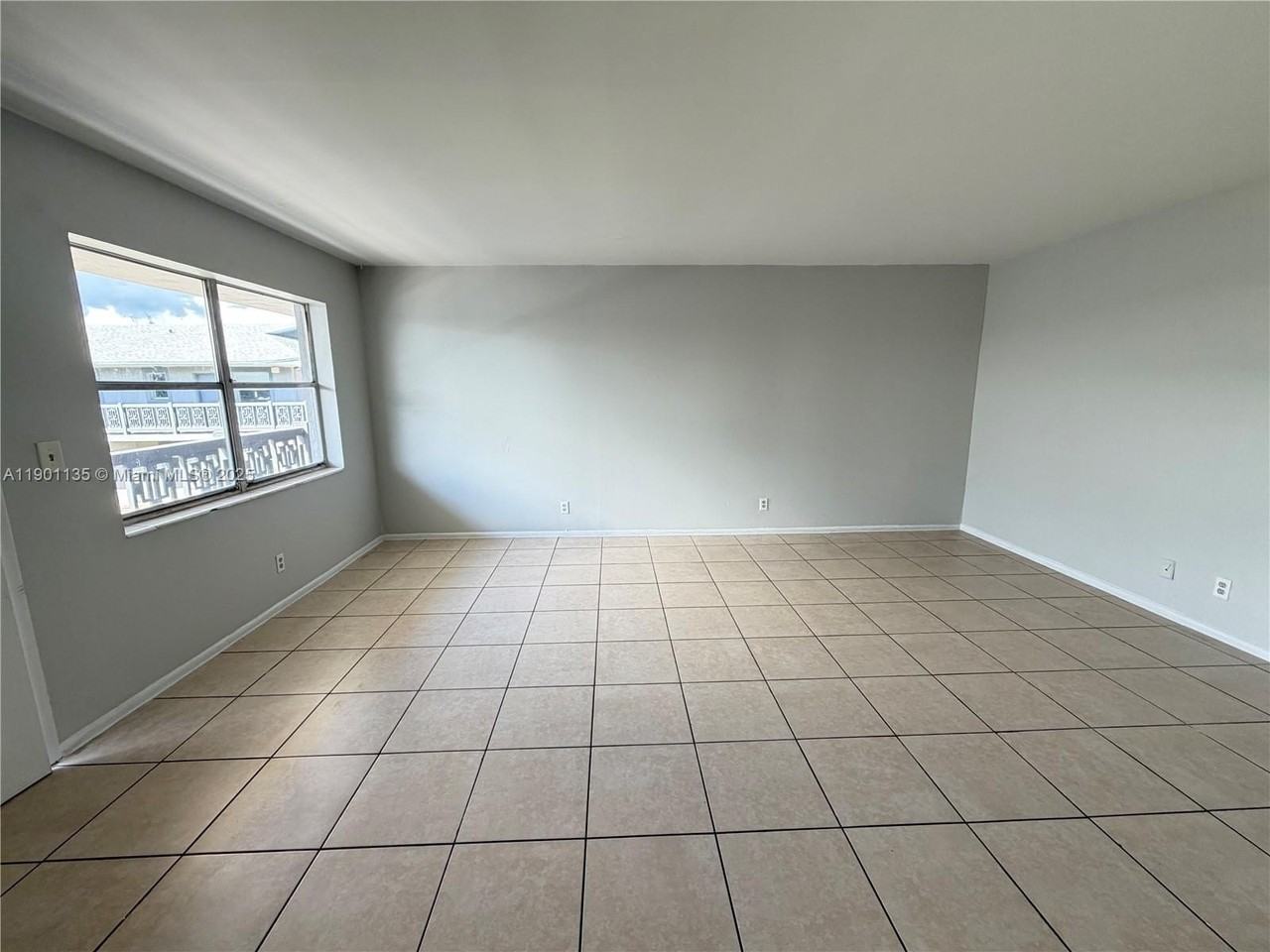 2113 Davie Blvd #135 - Photo 6 of 18