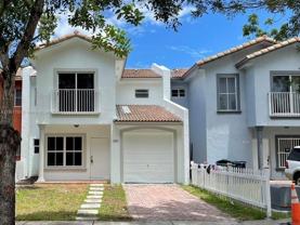 949 Sw 6th Pl - Photo 1 of 1