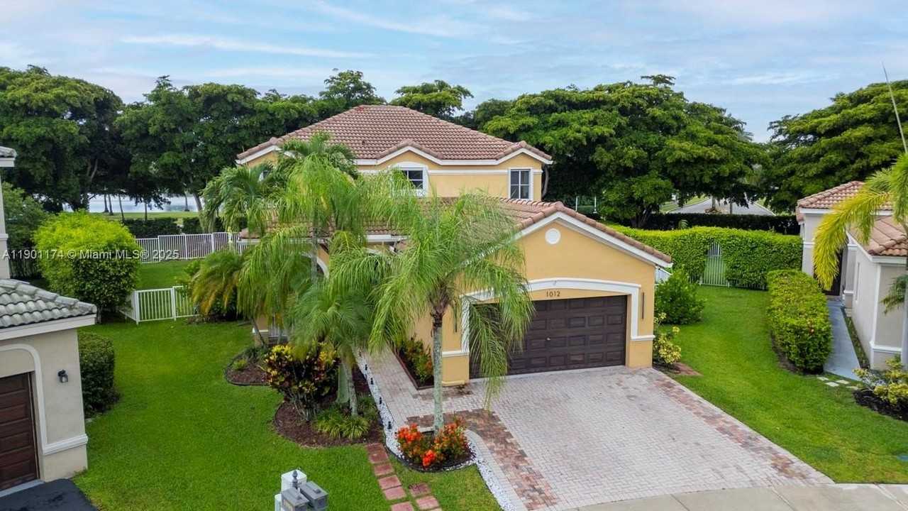 1012 Tupelo Way - Photo 2 of 50