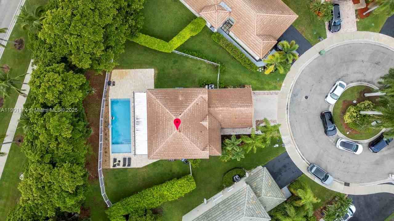 1012 Tupelo Way - Photo 5 of 50