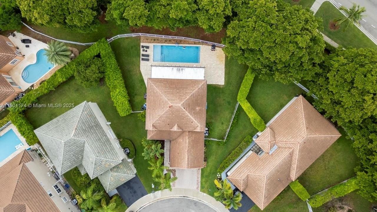 1012 Tupelo Way - Photo 6 of 50