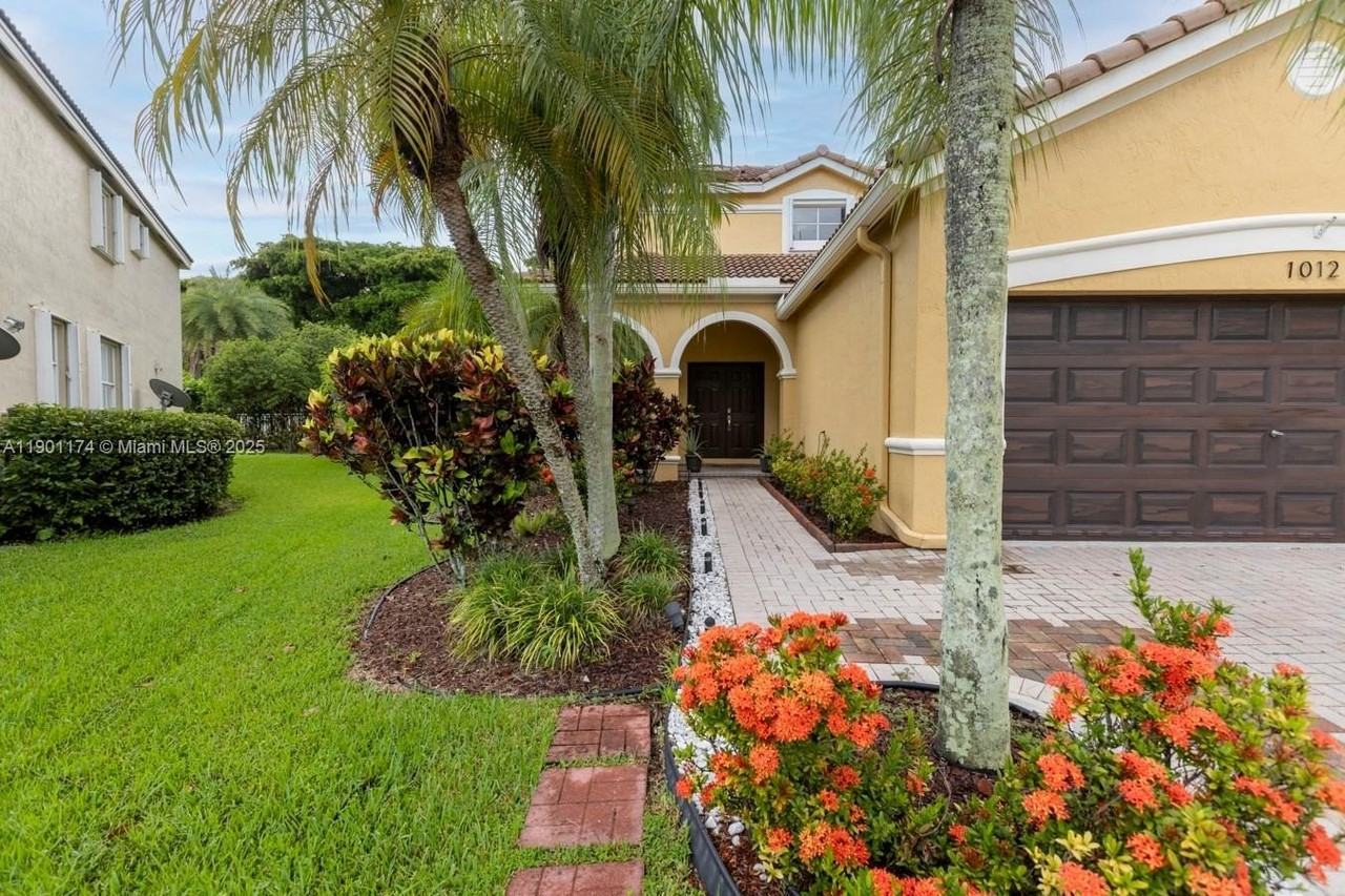 1012 Tupelo Way - Photo 7 of 50