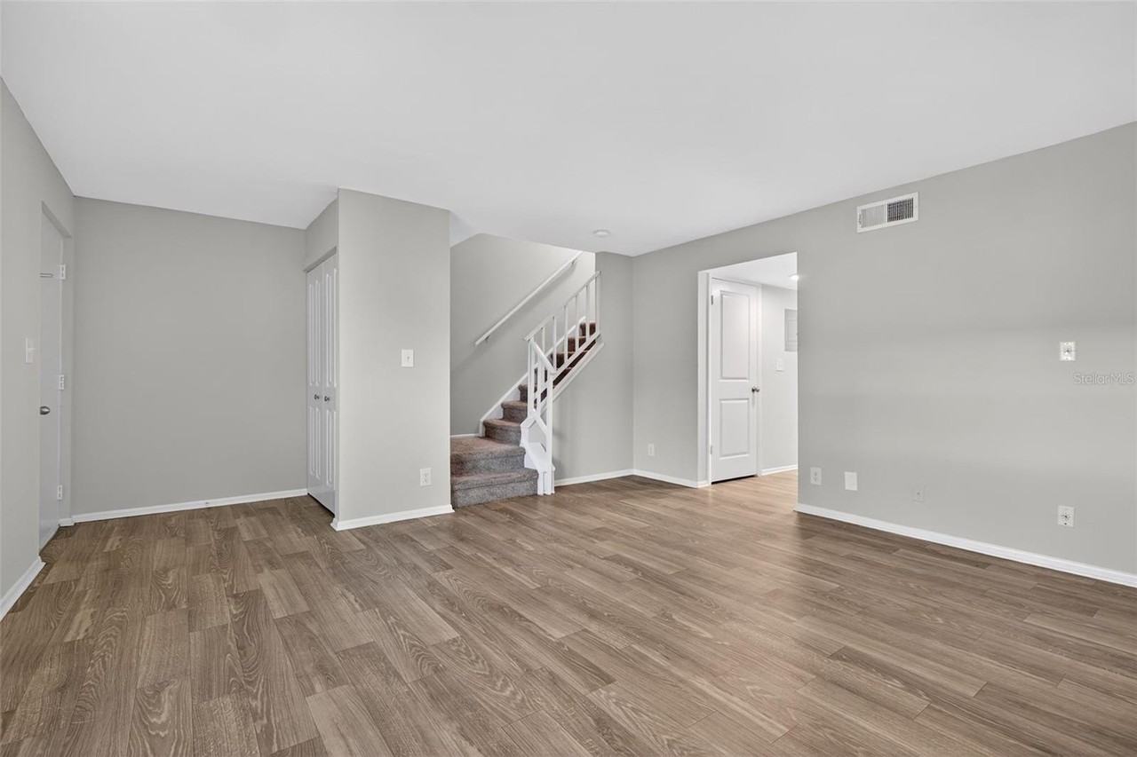 612 Bass Ct - Photo 4 of 33