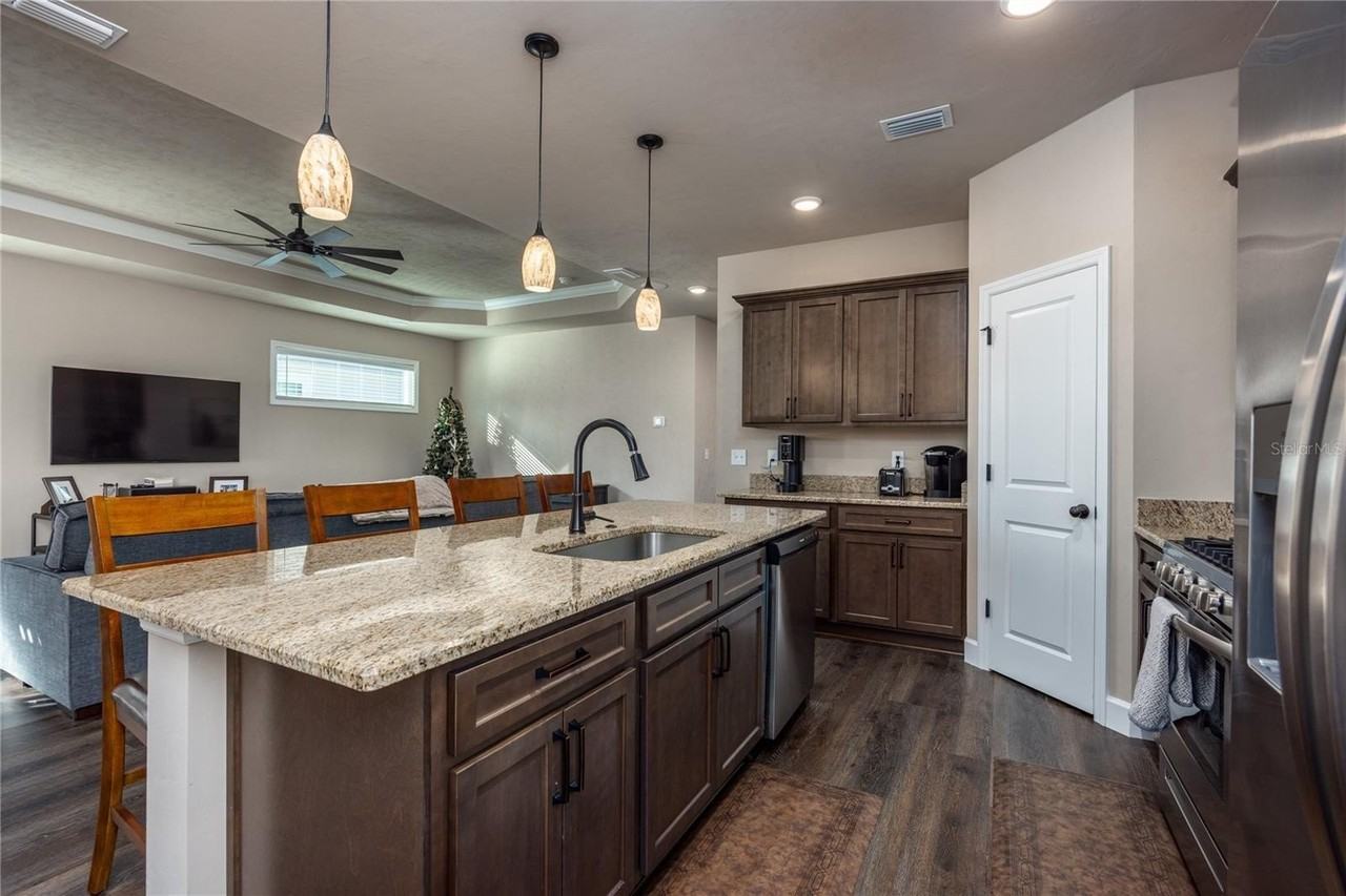 24328 Sw 17th Ln - Photo 3 of 45