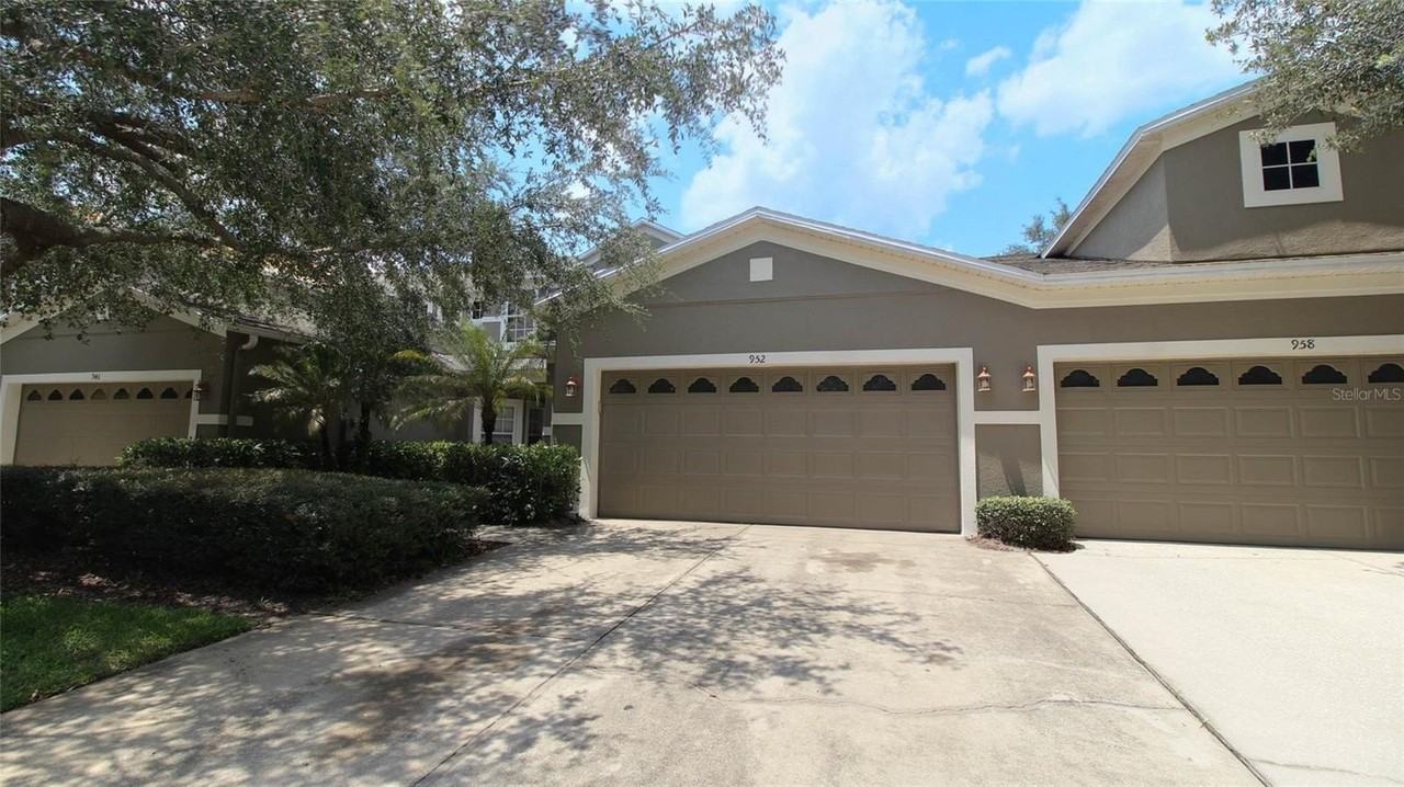 952 Davenwood Ct - Photo 3 of 23