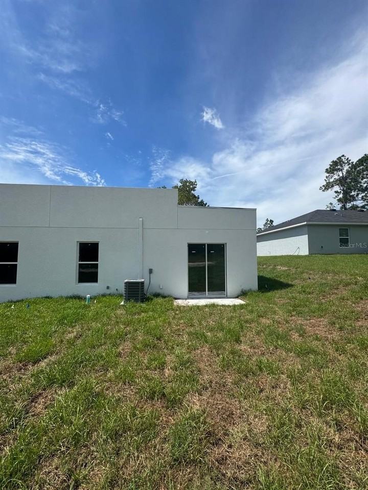 9187 N Travis Dr #9189 - Photo 2 of 21