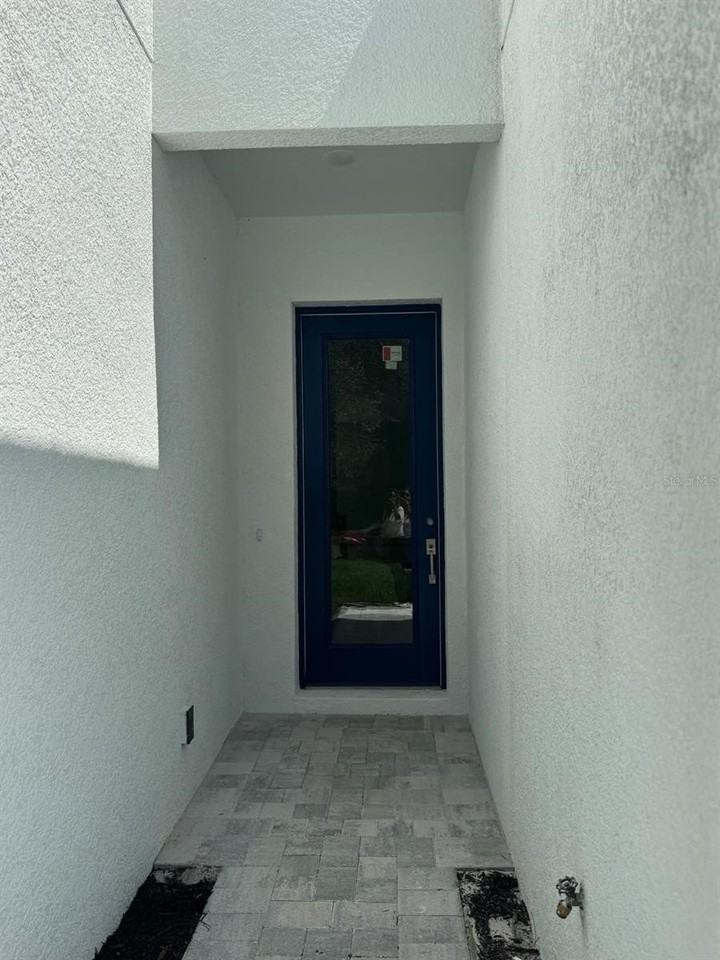 9187 N Travis Dr #9189 - Photo 3 of 21