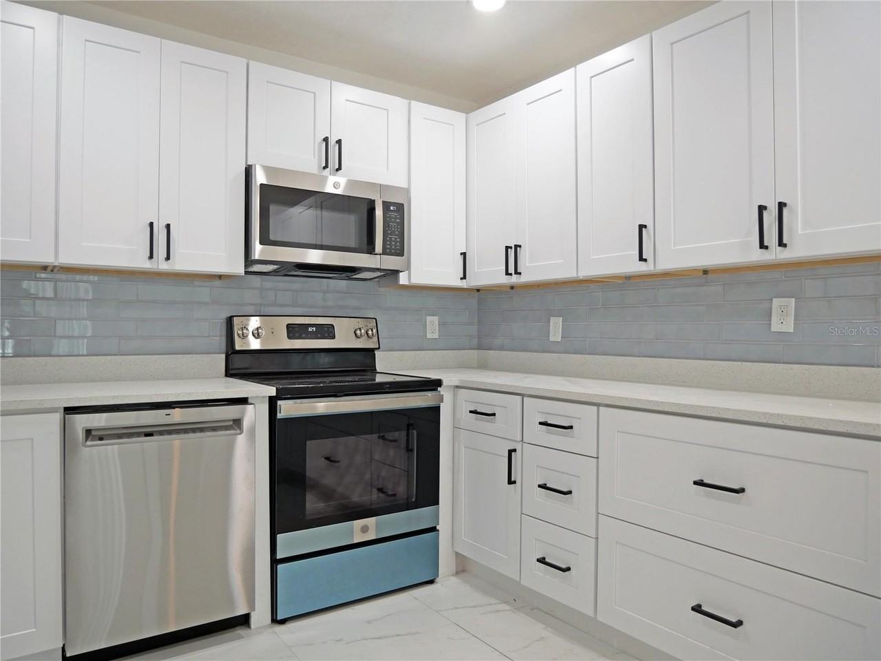 5014 Dr Martin Luther King Jr St S - Photo 4 of 31