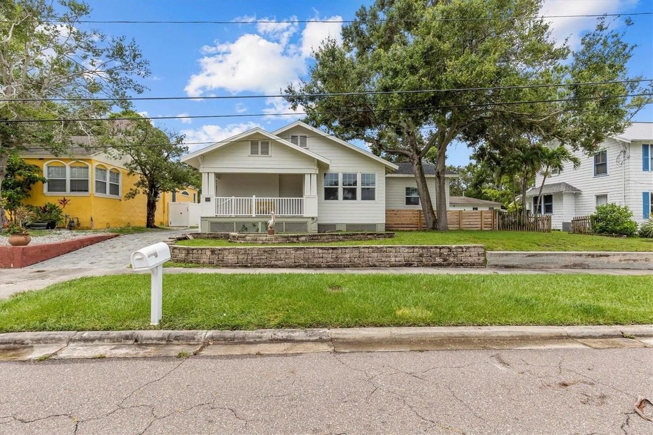 309 Lebeau St - Photo 2 of 50