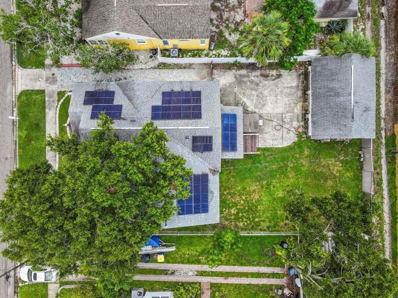 309 Lebeau St - Photo 5 of 50