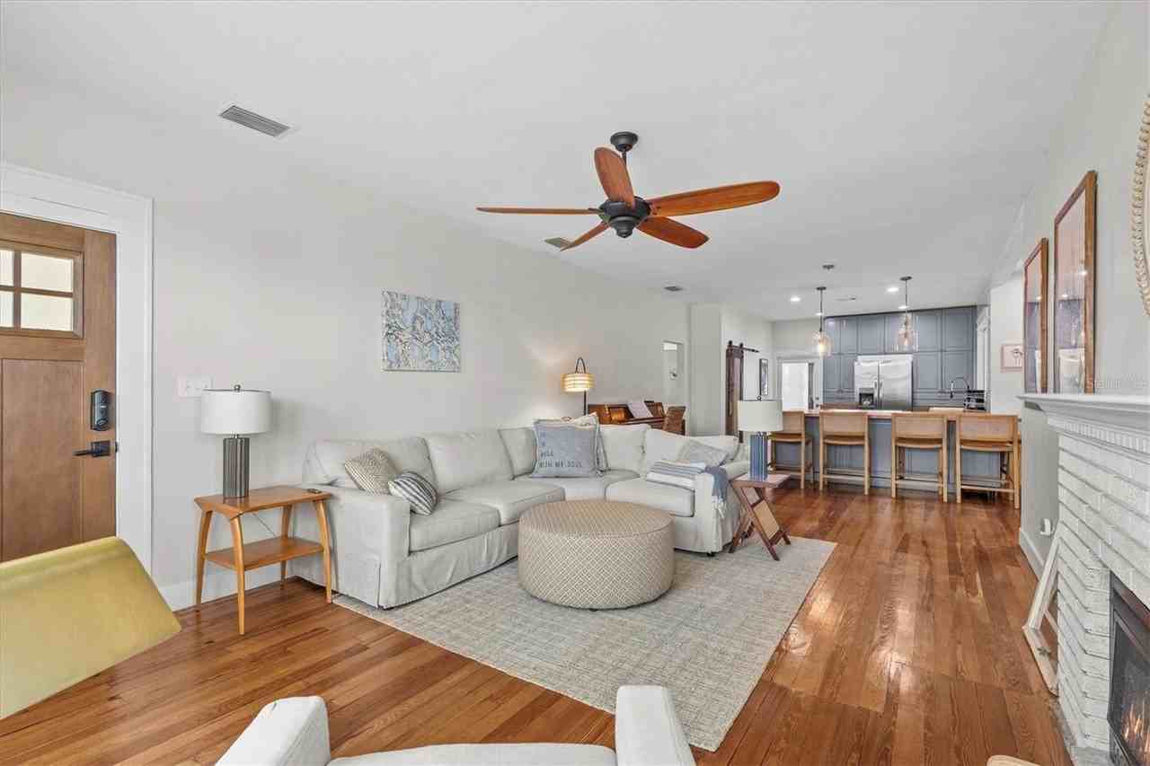 309 Lebeau St - Photo 7 of 50