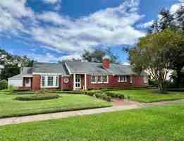 featured image of 912 S Himes Ave