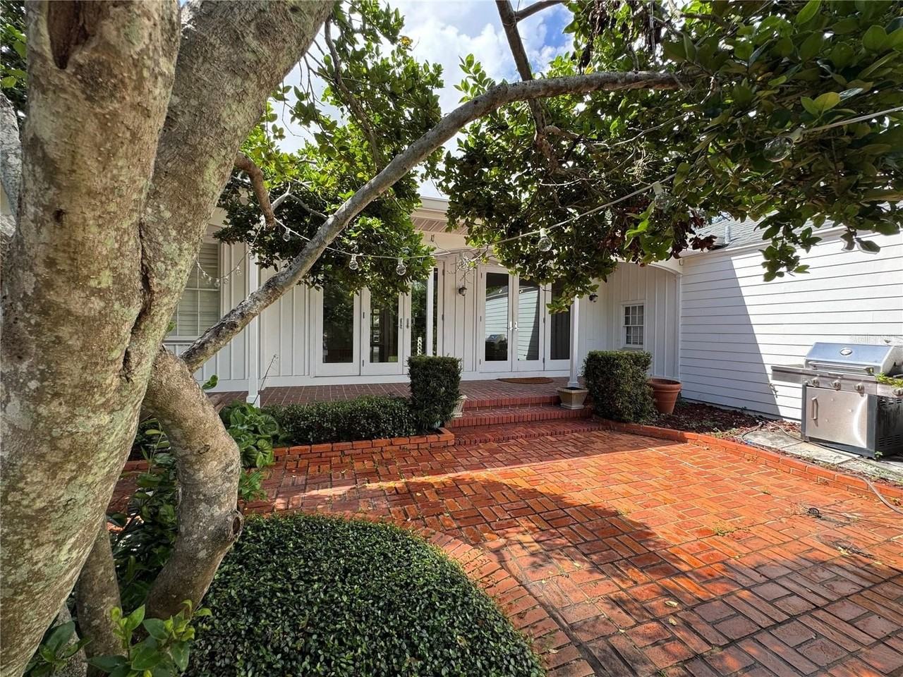 912 S Himes Ave - Photo 5 of 14