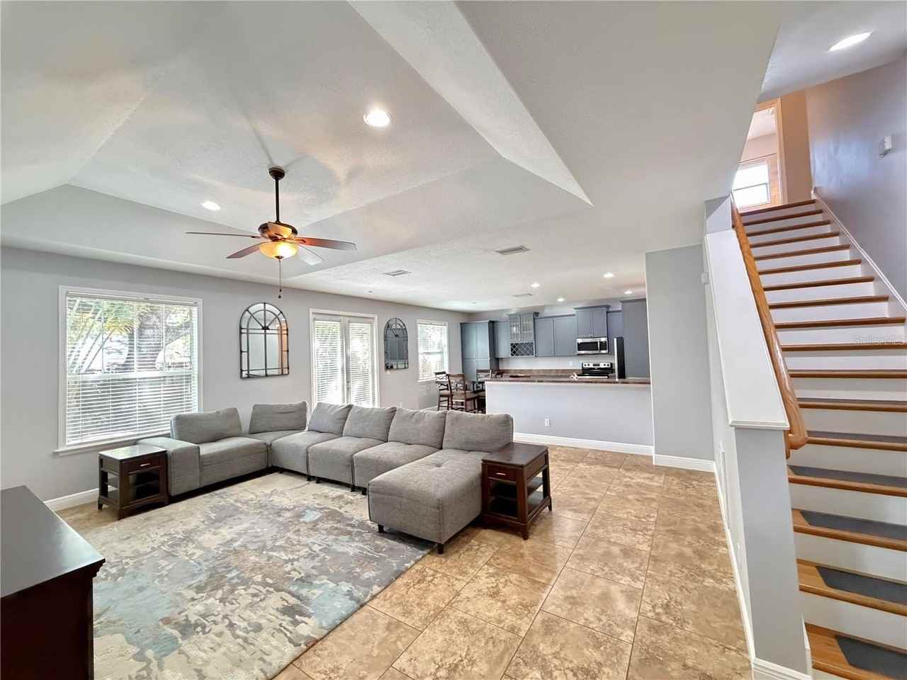 3202 West Hartnett Avenue - Photo 4 of 24