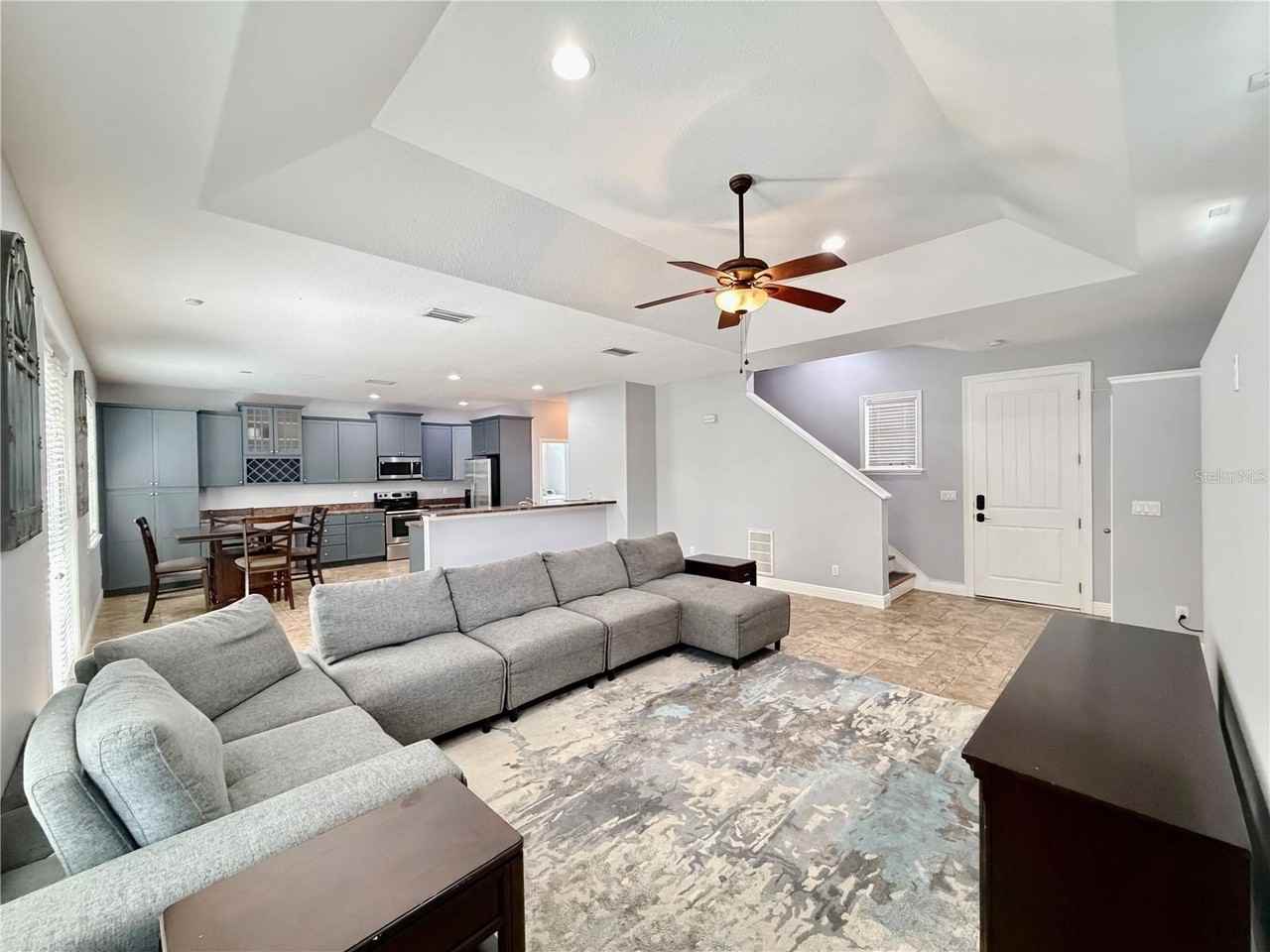 3202 West Hartnett Avenue - Photo 5 of 24