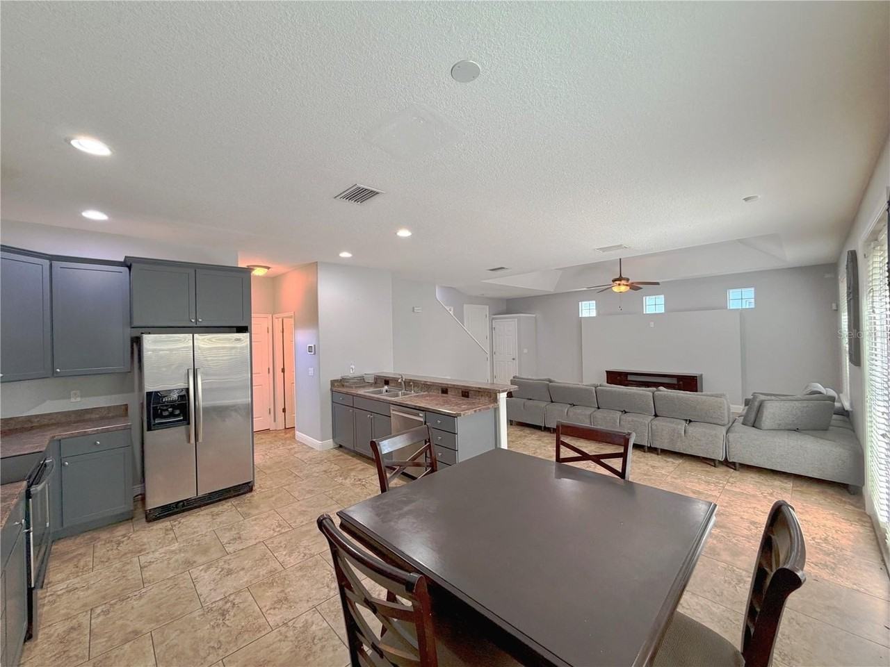 3202 West Hartnett Avenue - Photo 6 of 24