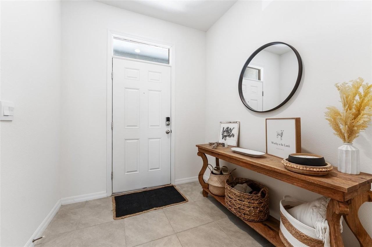 33105 Major Oak Dr - Photo 5 of 42